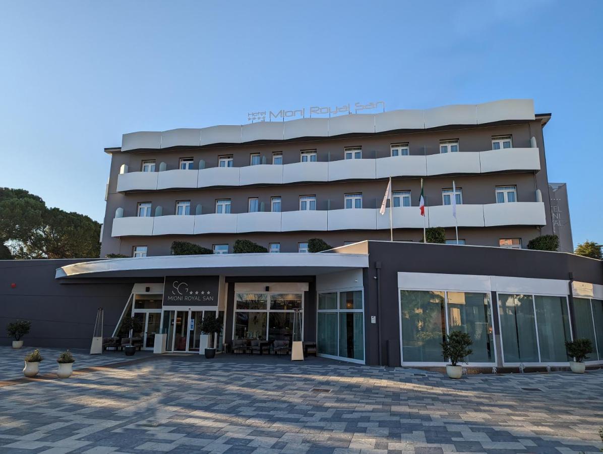 Hotel Mioni Royal San Montegrotto Terme Exterior photo